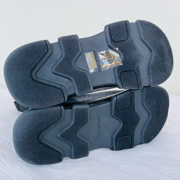 New! MICHAEL KORS Kendra Metallic Gray Stretch Knit Sock Sneakers Booties Size 8 - Picture 15 of 16